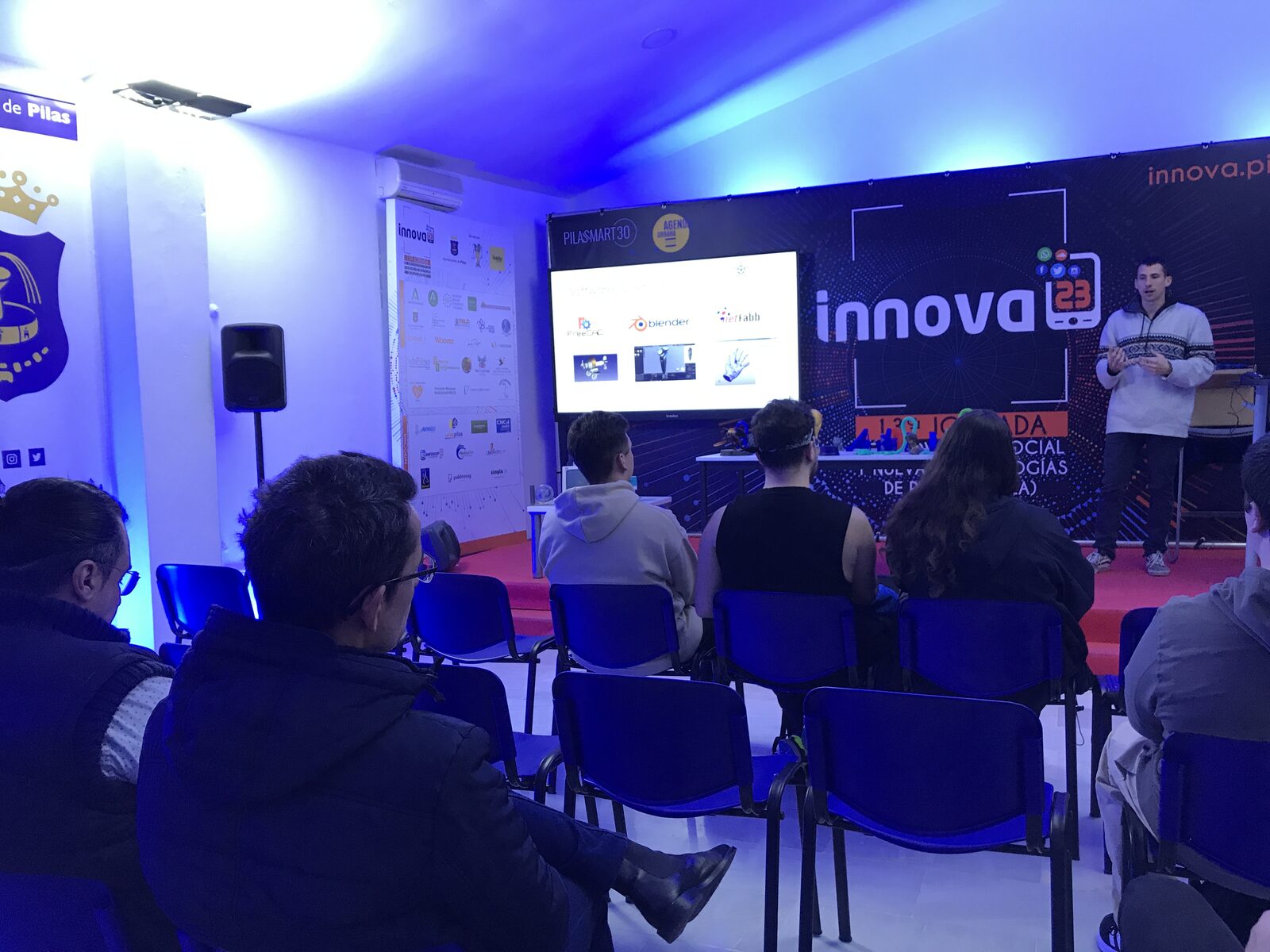 Taller en un Punto Vuela de Andalucía